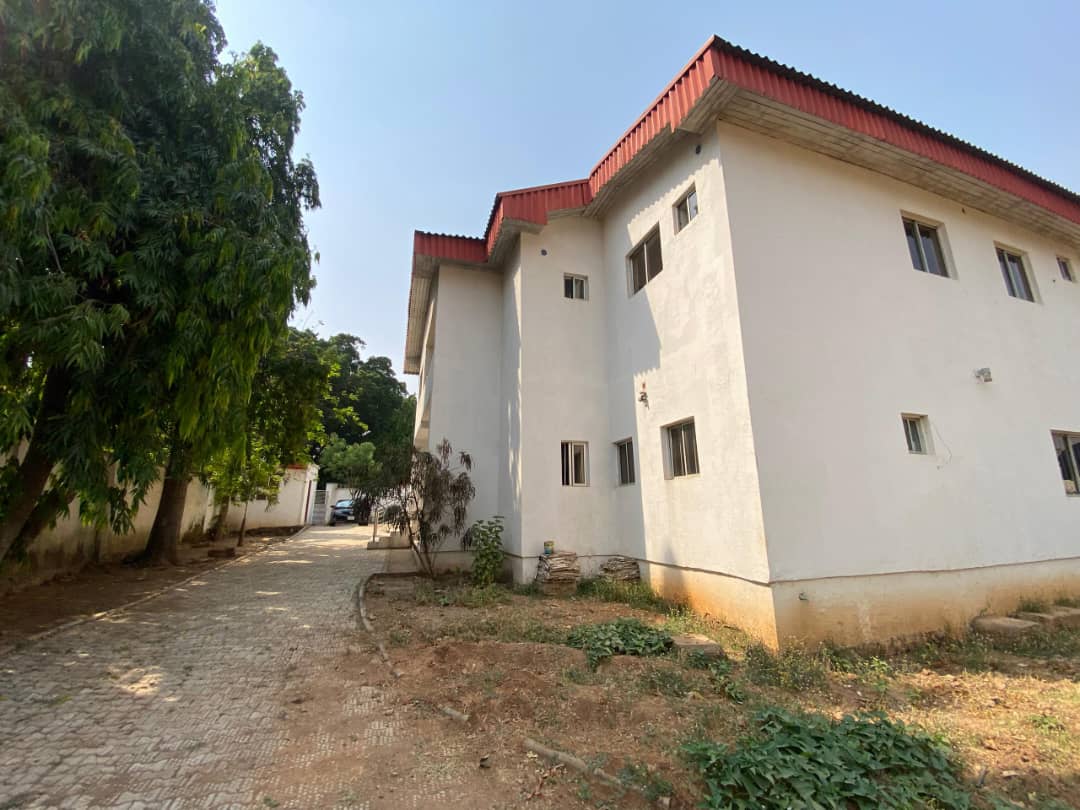 12 Room Duplex for Rent in Abuja – Office Use