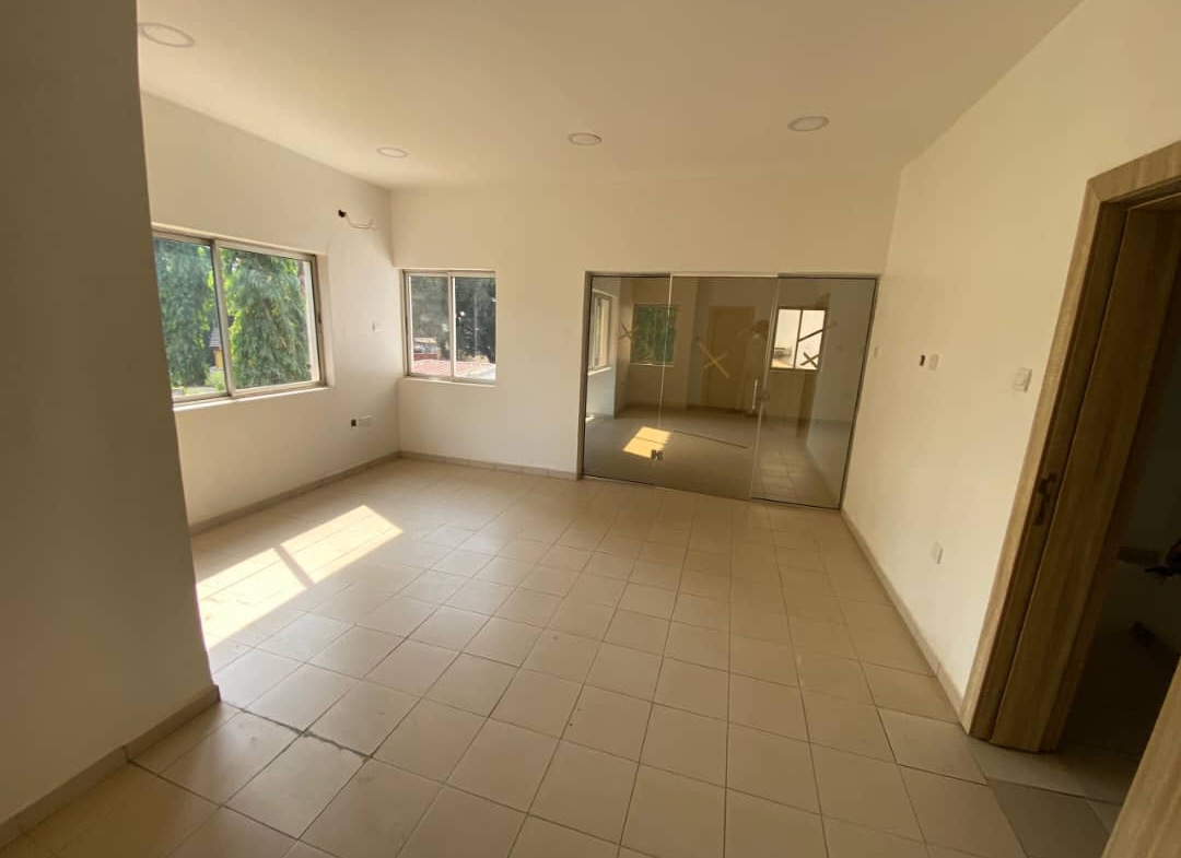 12 Room Duplex for Rent in Abuja – Office Use
