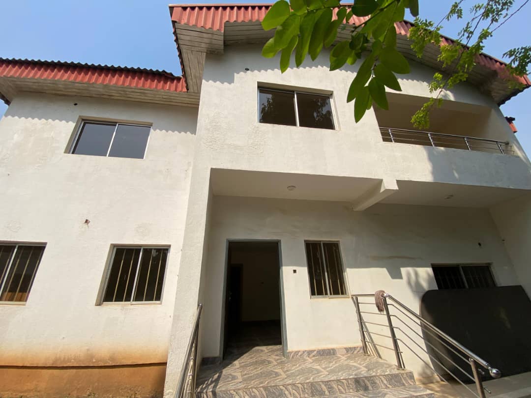 12 Room Duplex for Rent in Abuja – Office Use
