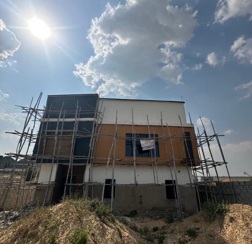 3 Bedroom Detached Duplex for Sale in Lugbe Abuja