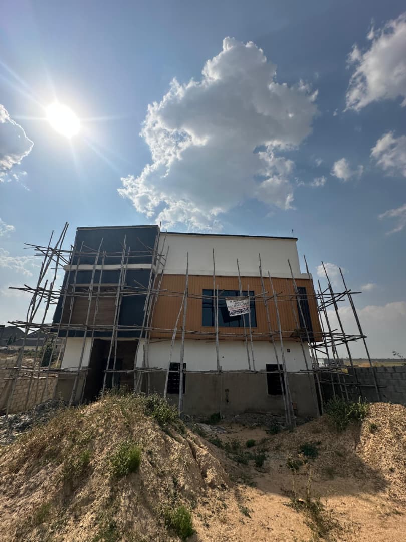 3 Bedroom Detached Duplex for Sale in Lugbe Abuja