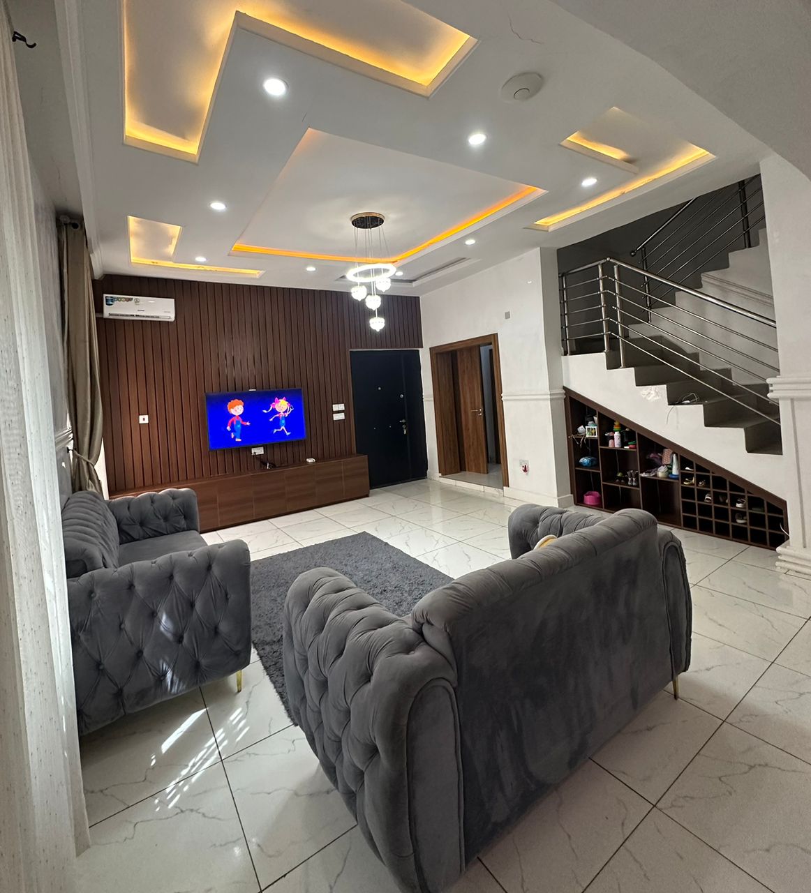 4 Bedroom Penthouse Duplex for Sale in Lugbe Abuja