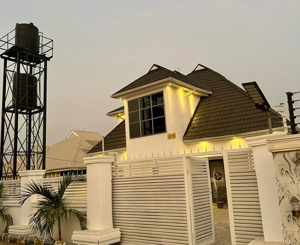 4 Bedroom Penthouse Duplex for Sale in Lugbe Abuja