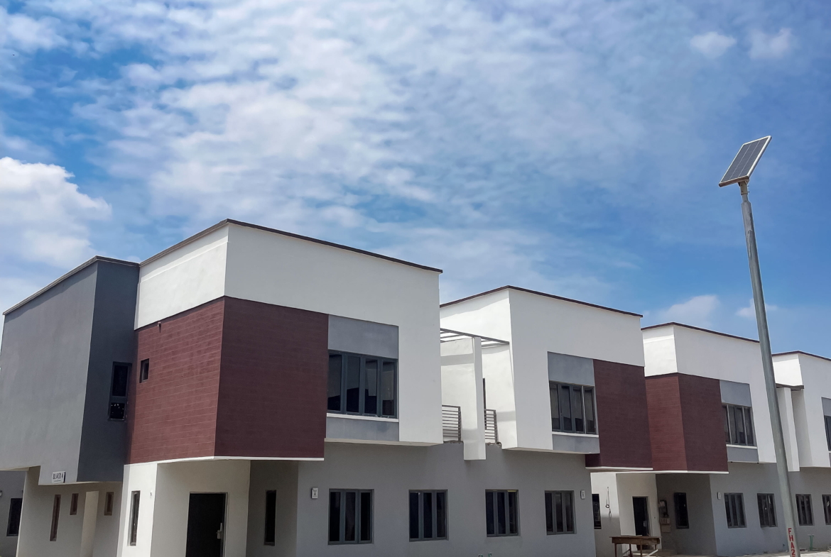 3 Bedroom Terrace Duplex & Apartment for Sale in Lugbe Abuja