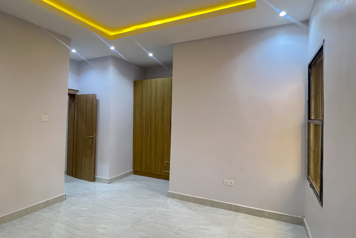 2 bedroom apartment for sale in Lugbe Airport Road Abuja.