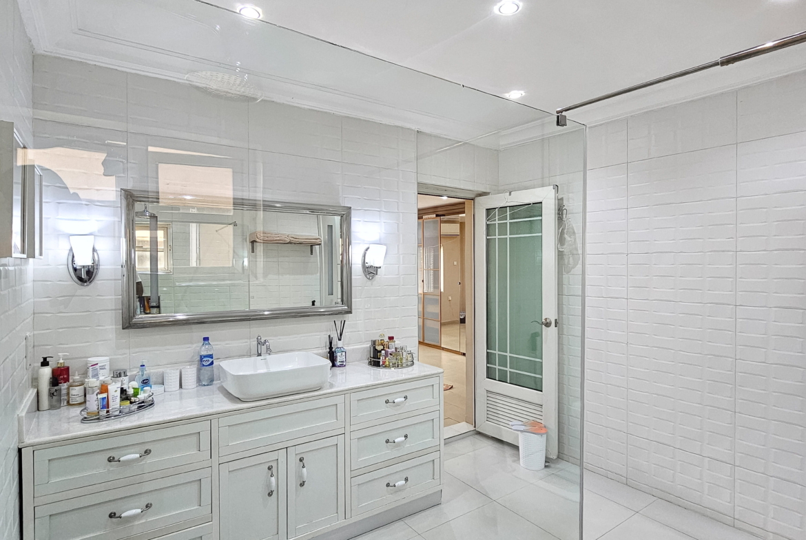 No. 510 Gwarinpa Listing | 4 Bedroom Semi-Detached Duplex with BQ for Sale in Abuja