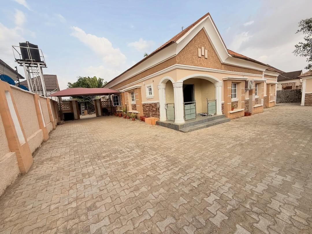 5 bedroom detached bungalow for sale in Lifecamp, Abuja