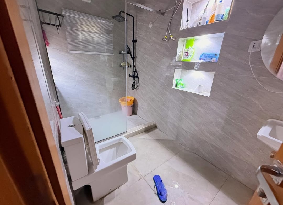 5 bedroom detached bungalow for sale in Lifecamp, Abuja