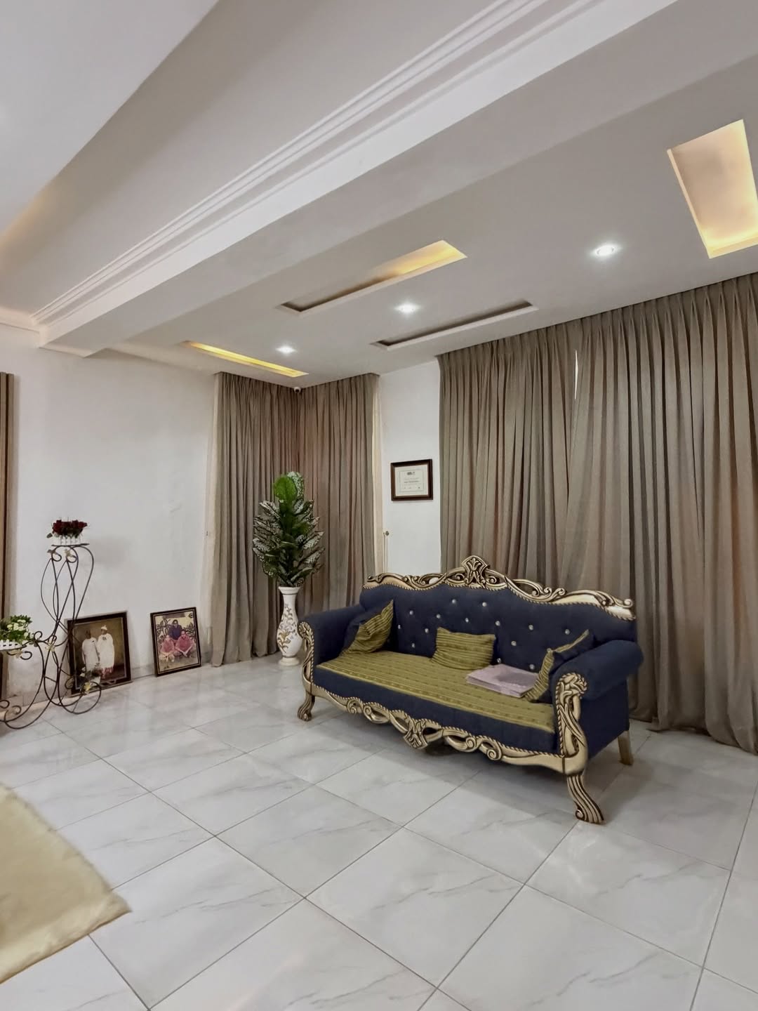 6 bedroom detached duplex for sale in Guzape, Abuja