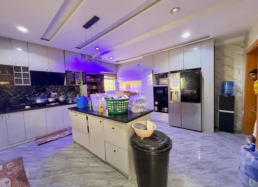 5 bedroom detached bungalow for sale in Lifecamp, Abuja