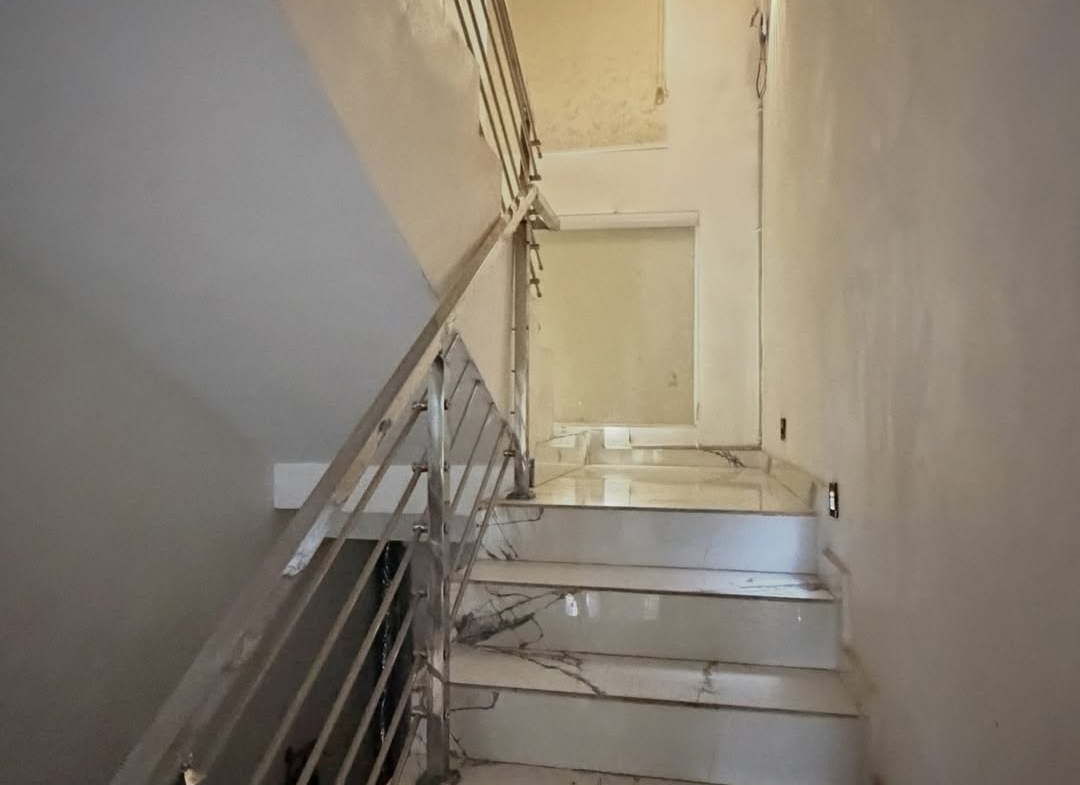 6 bedroom detached duplex for sale in Guzape, Abuja