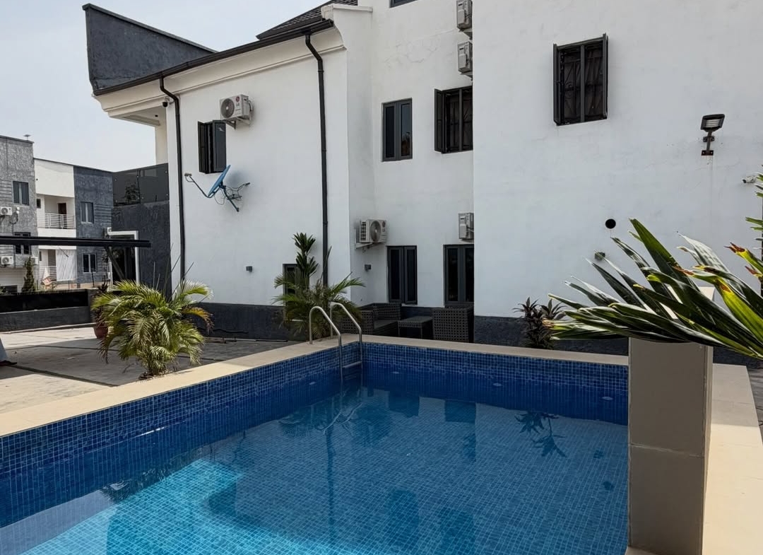 6 bedroom detached duplex for sale in Guzape, Abuja