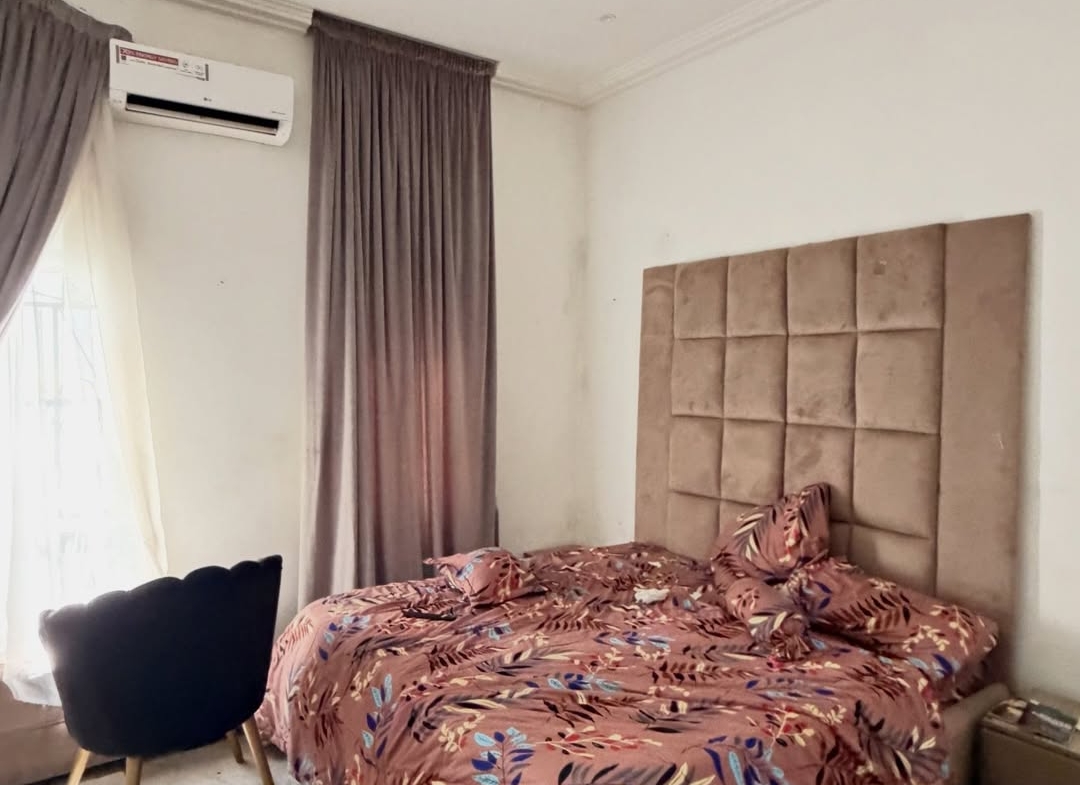 6 bedroom detached duplex for sale in Guzape, Abuja