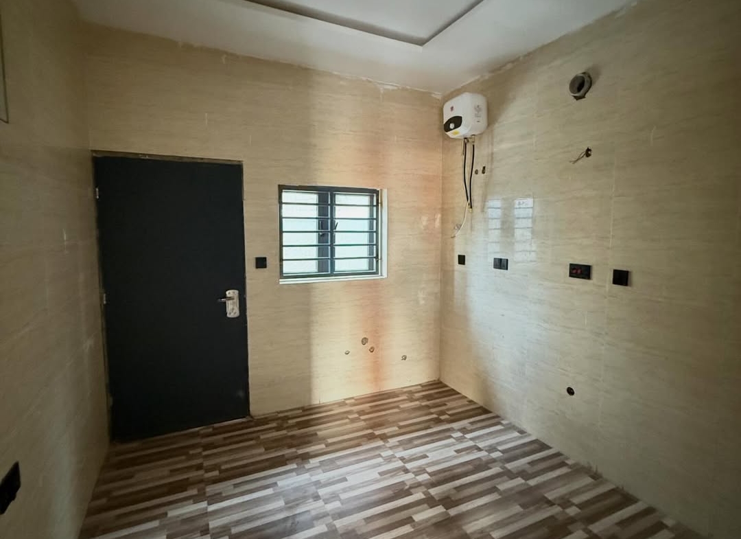 4 Bedroom Semi-Detached Duplex for Sale in Dantata Estate