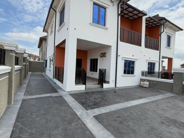 4 Bedroom Semi-Detached Duplex for Sale in Dantata Estate