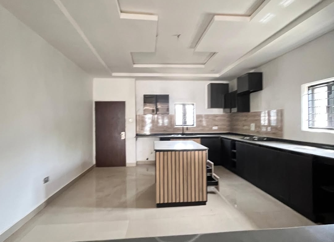 3 bedroom detached bungalow for sale in Apo-Wumba, Abuja.