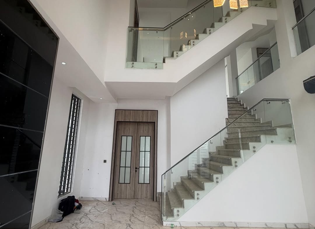 Luxury 5 Bedroom Detached Duplex with BQ for Sale in Maitama Abuja