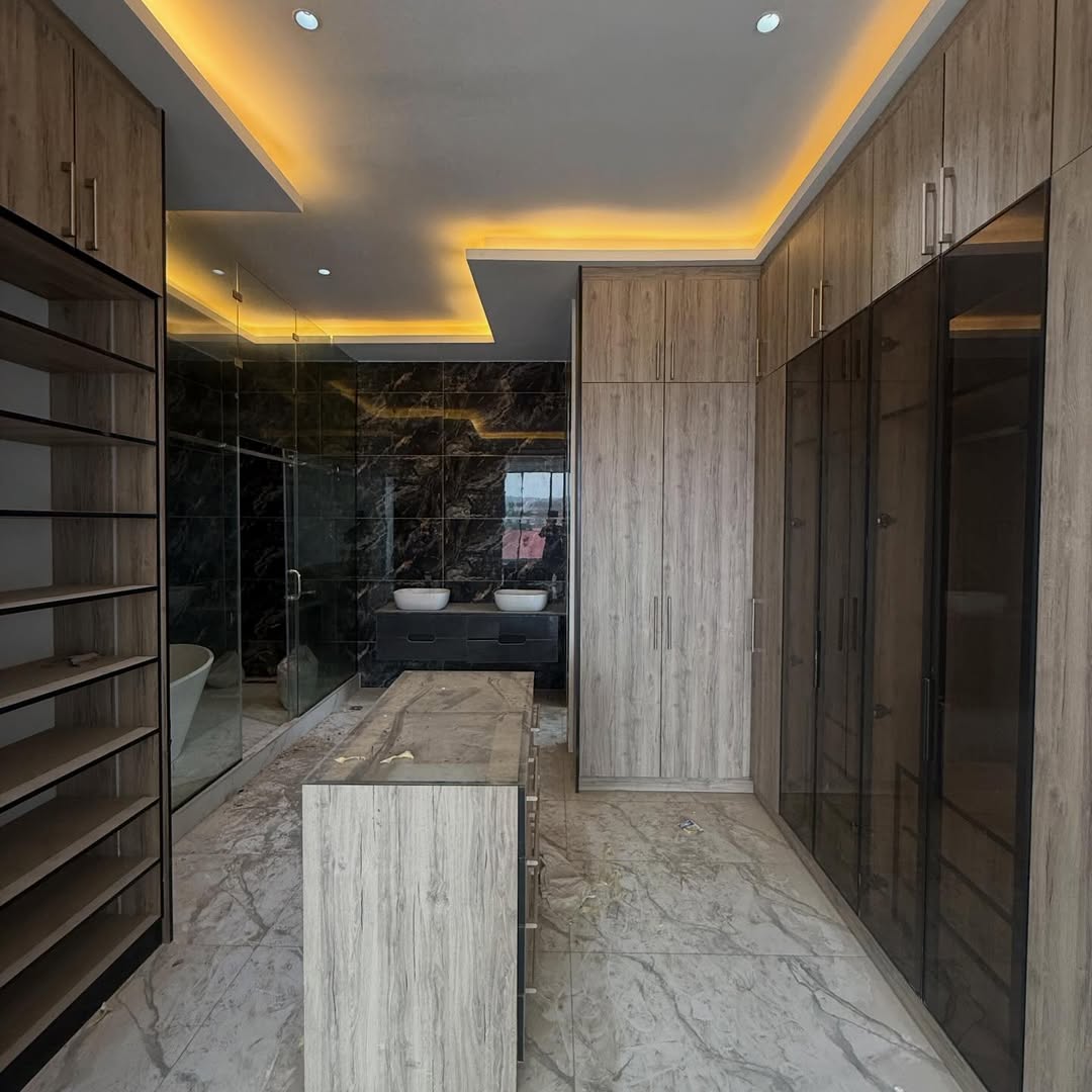 Luxury 5 Bedroom Detached Duplex with BQ for Sale in Maitama Abuja