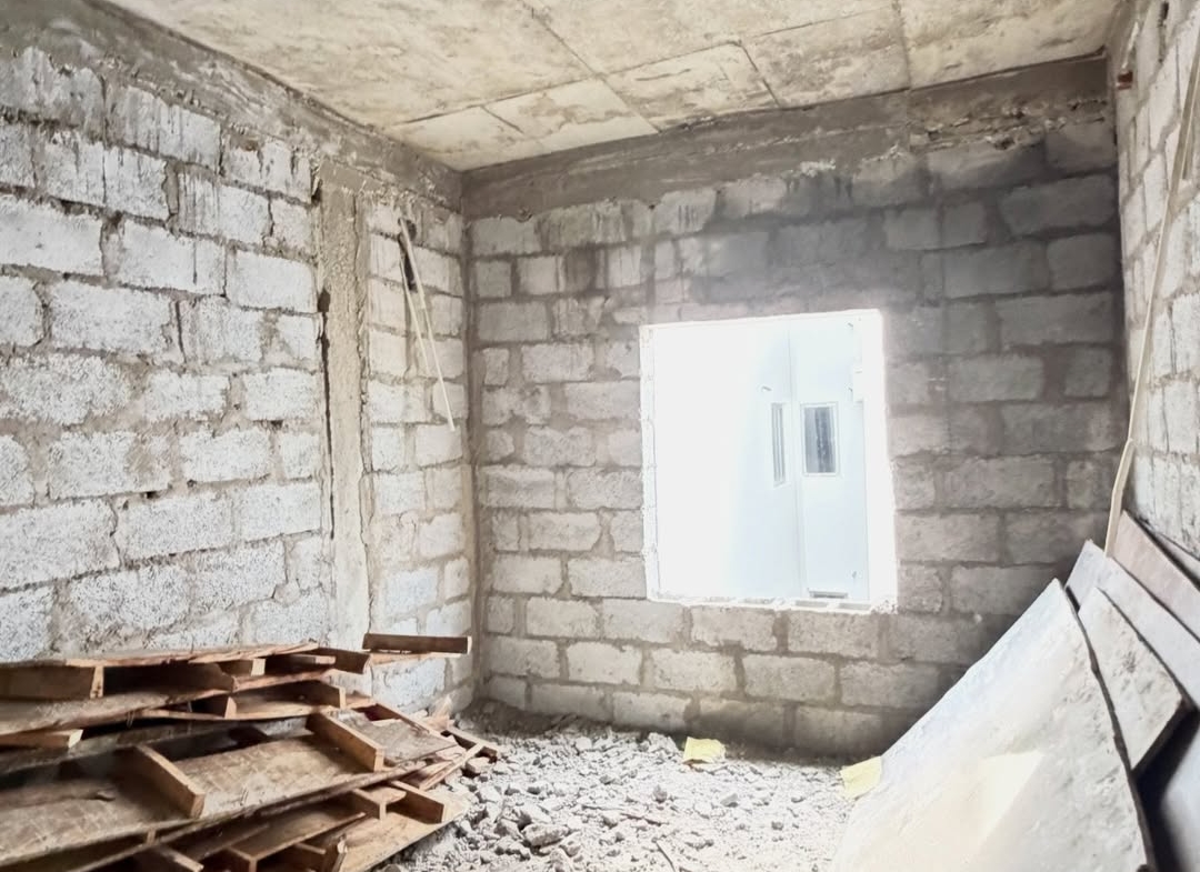 3 bedroom apartments with BQ and 4 bedroom terrace duplexes with BQ