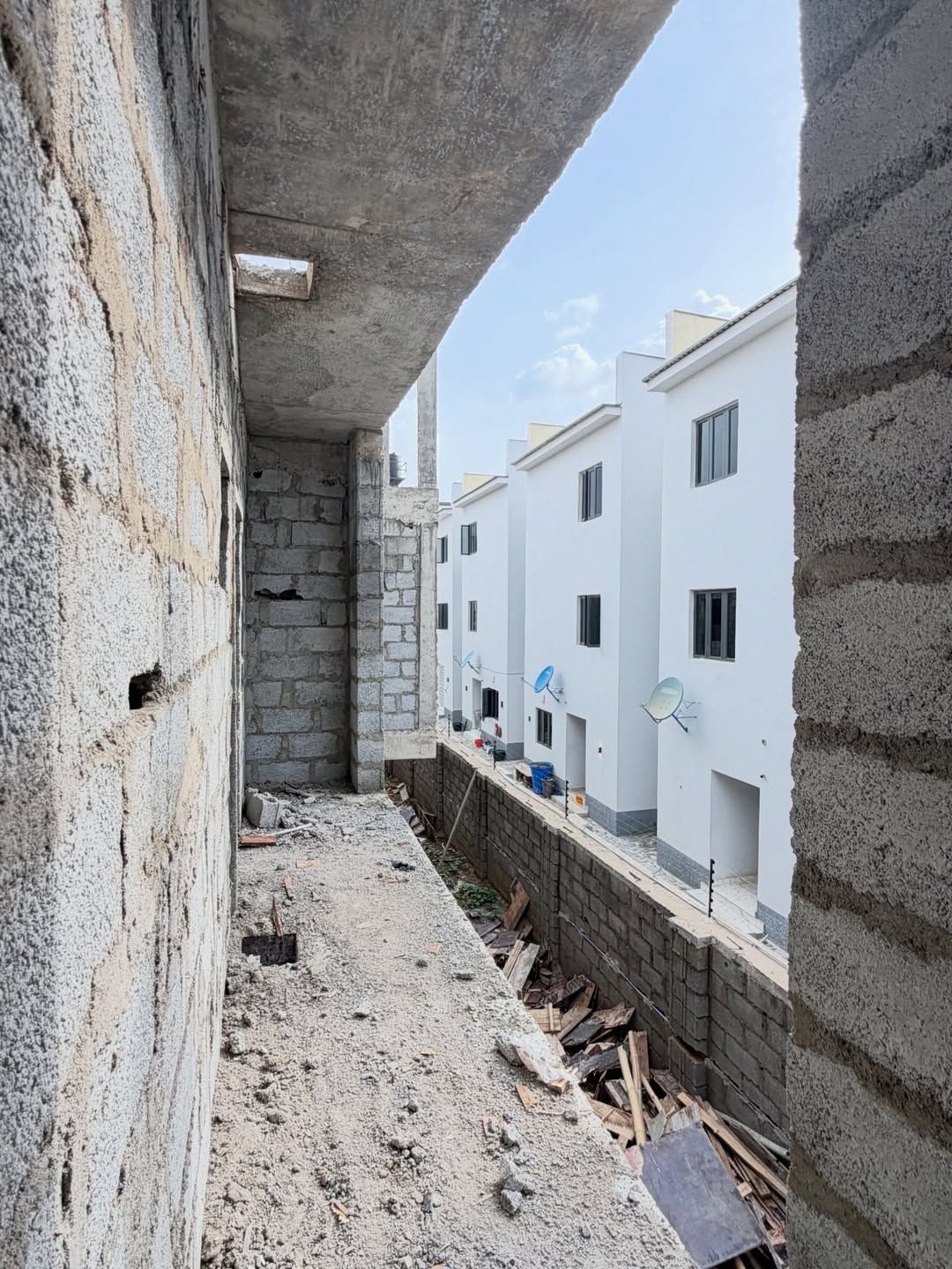 3 bedroom apartments with BQ and 4 bedroom terrace duplexes with BQ