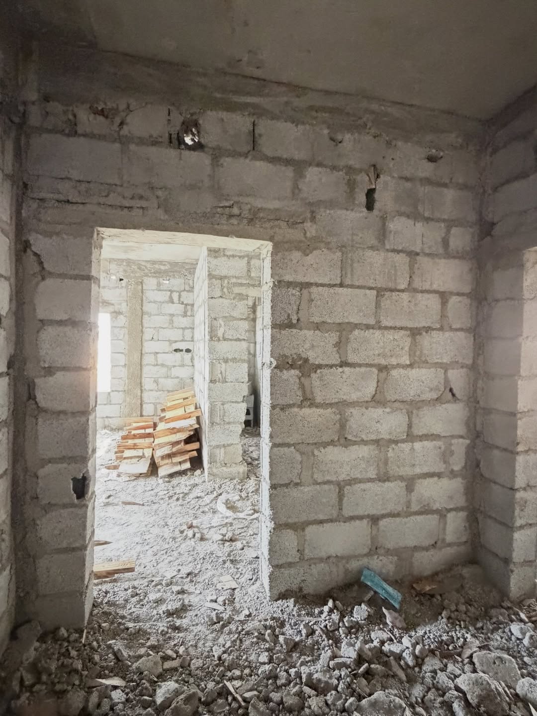 3 bedroom apartments with BQ and 4 bedroom terrace duplexes with BQ