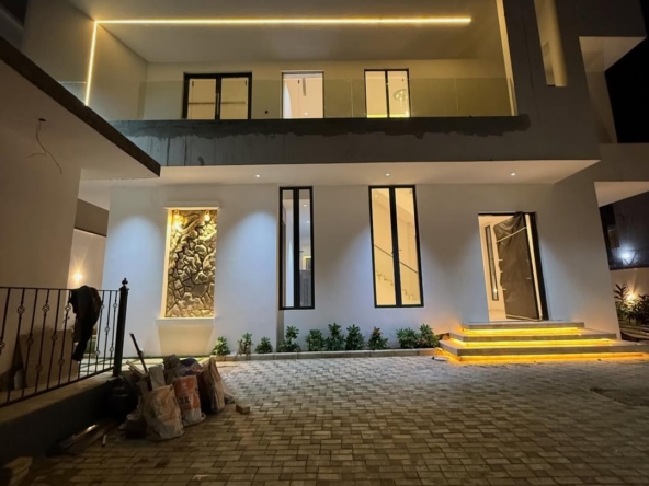 Luxury 5 Bedroom Detached Duplex with BQ for Sale in Maitama Abuja