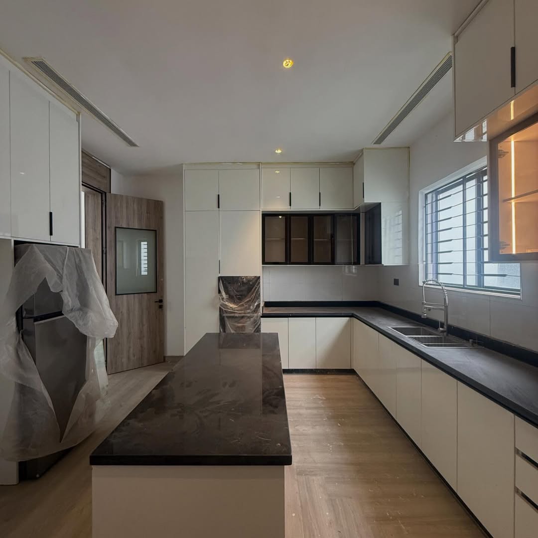 Luxury 5 Bedroom Detached Duplex with BQ for Sale in Maitama Abuja