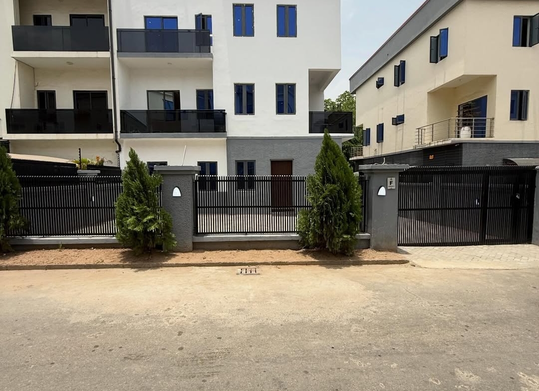 5 bedroom semi-detached duplex for lease in Wuse 2, Abuja