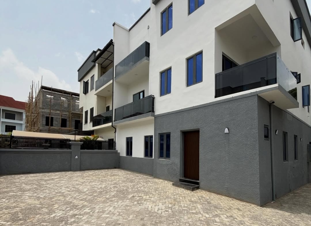 5 bedroom semi-detached duplex for lease in Wuse 2, Abuja