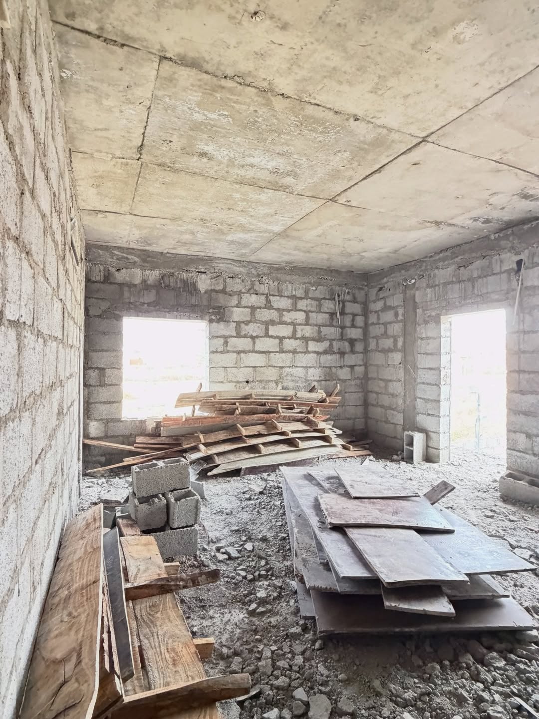 3 bedroom apartments with BQ and 4 bedroom terrace duplexes with BQ