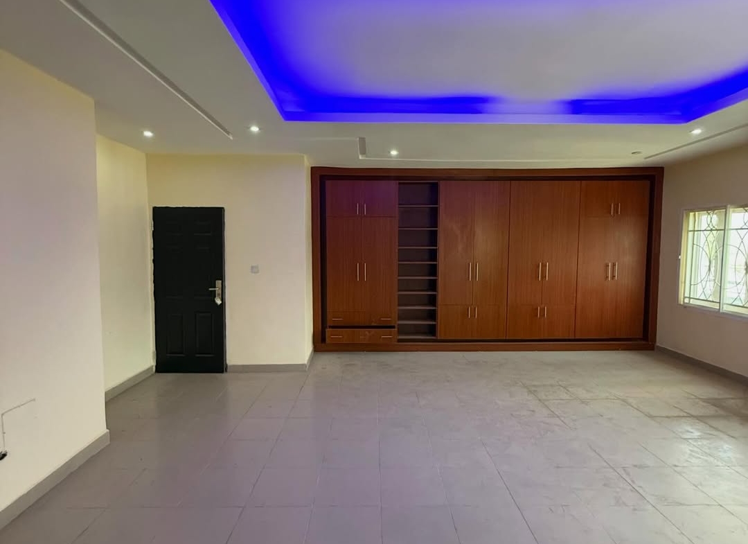 5 bedroom detached duplex for sale in Lifecamp, Abuja