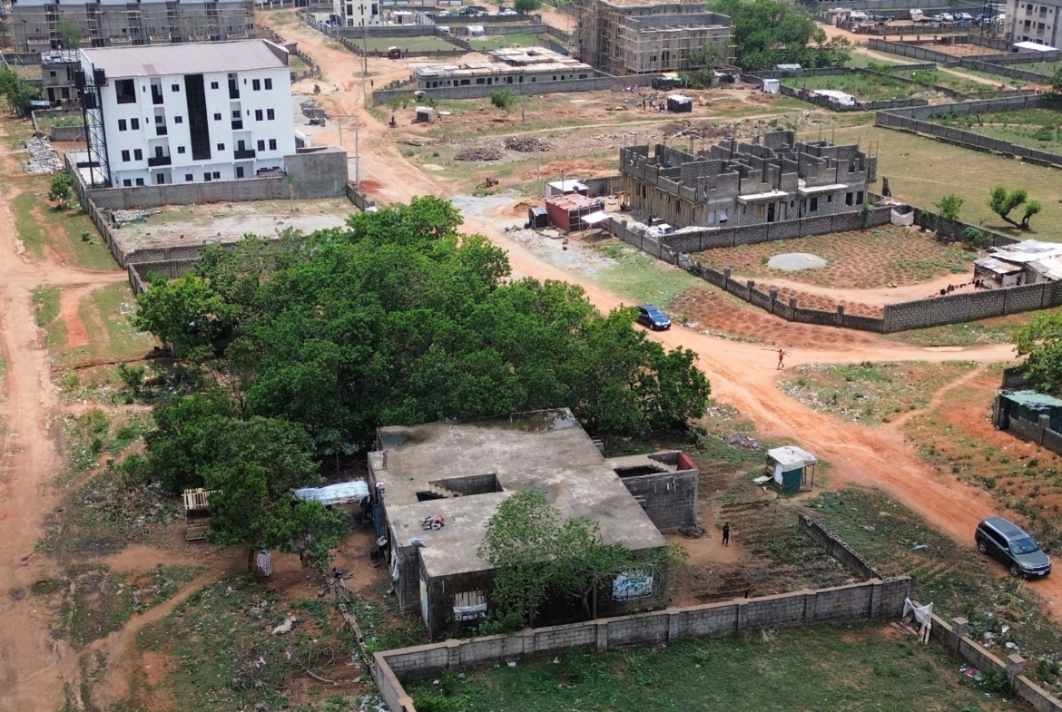 638sqm land for sale in Katampe Main, Abuja