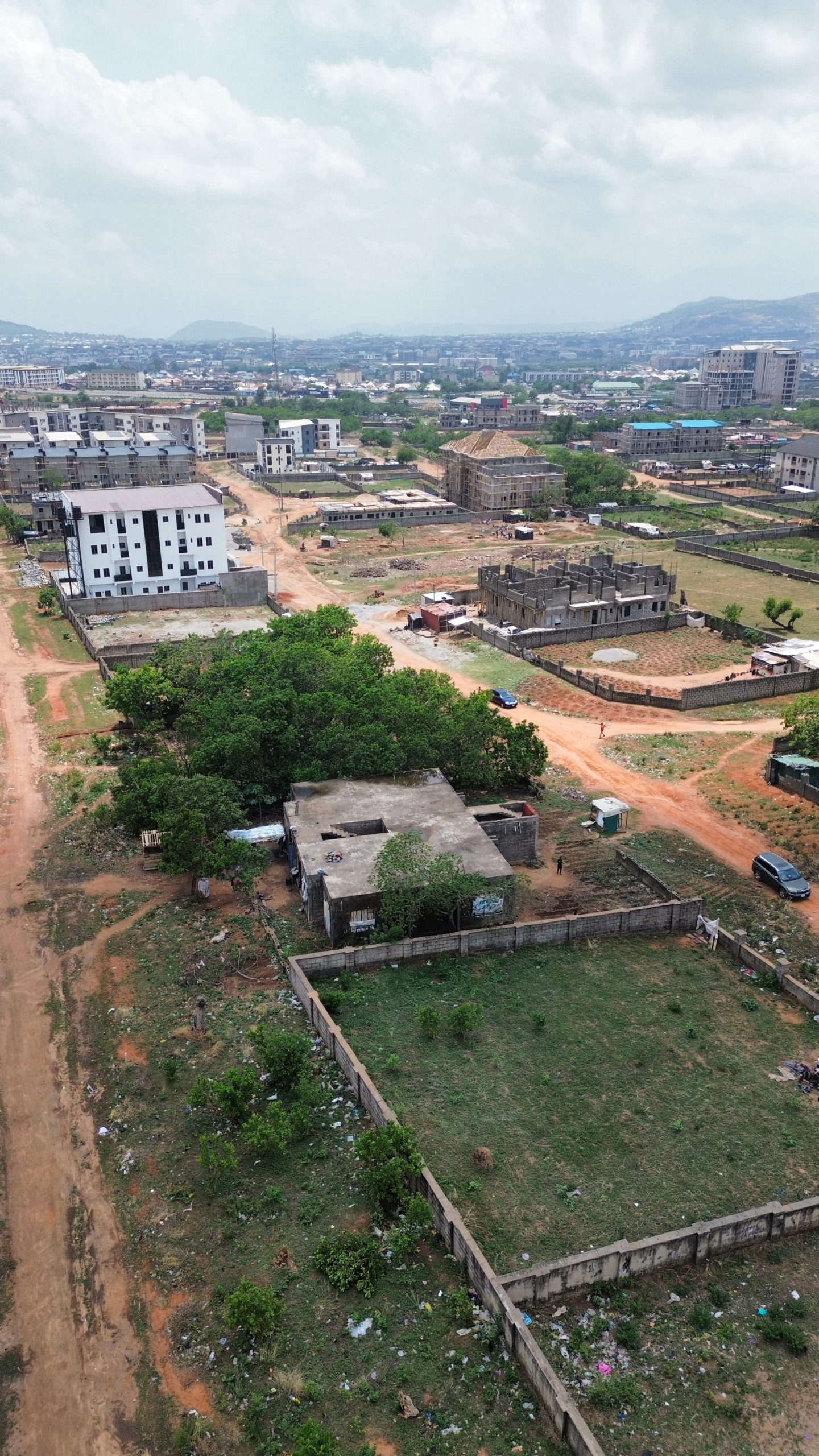 638sqm land for sale in Katampe Main, Abuja