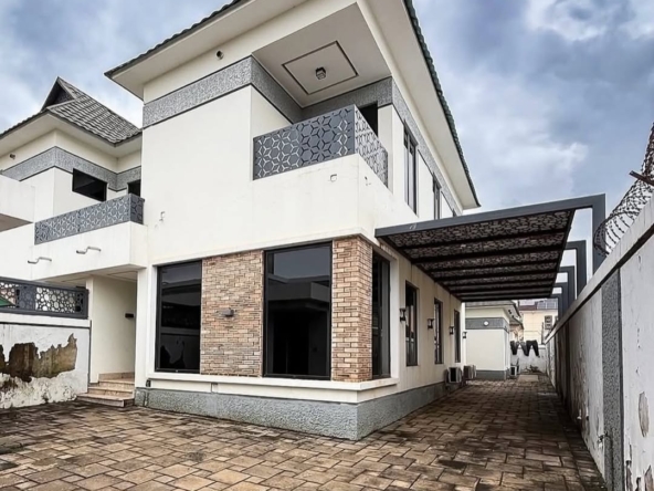 3 bedroom semi-detached duplex with BQ for sale in Life Camp, Abuja