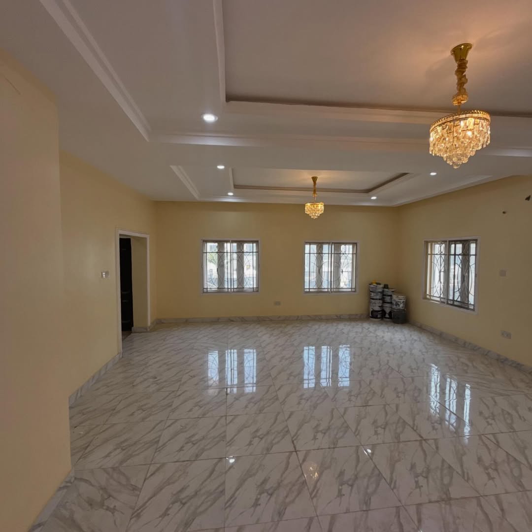 5 bedroom detached duplex with 2BQ for sale in Lifecamp, Abuja