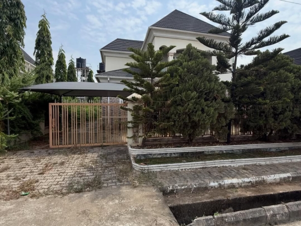 3 bedroom detached duplex with 2BQ for sale in RiverPark Estate, Abuja
