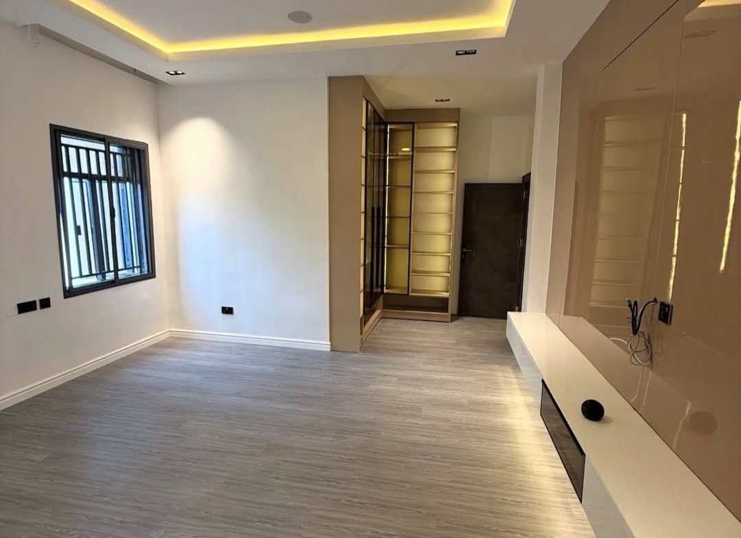 3 bedroom smart apartment with BQ for sale in Jahi, Abuja
