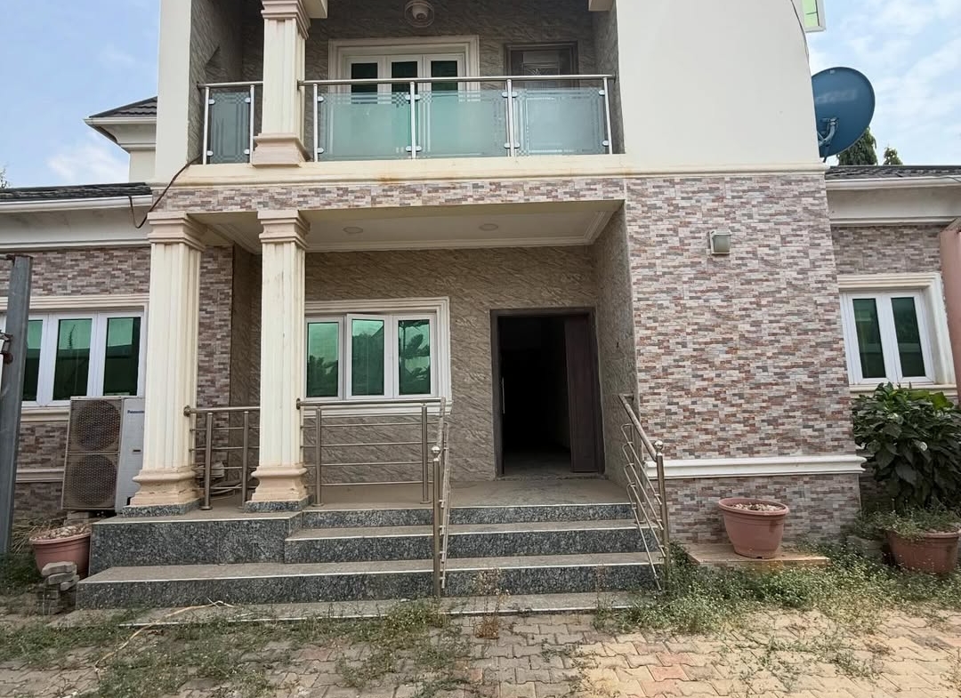 3 bedroom detached duplex with 2BQ for sale in RiverPark Estate, Abuja
