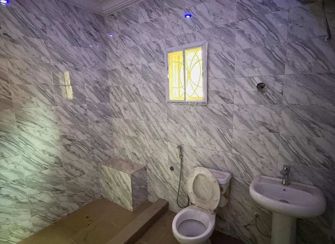 5 bedroom detached duplex with 2BQ for sale in Lifecamp, Abuja