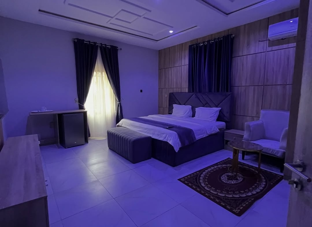 15 room hotel for sale in Apo Resettlement, Abuja