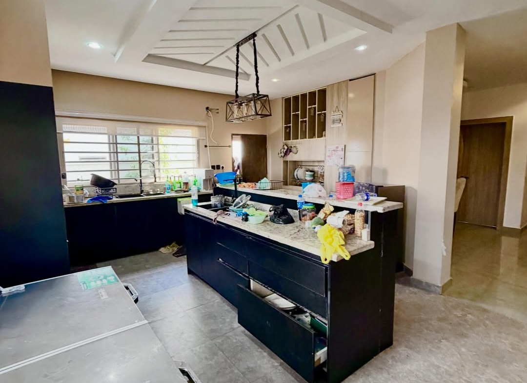5 bedroom semi-detached duplex for sale in Lifecamp, Abuja