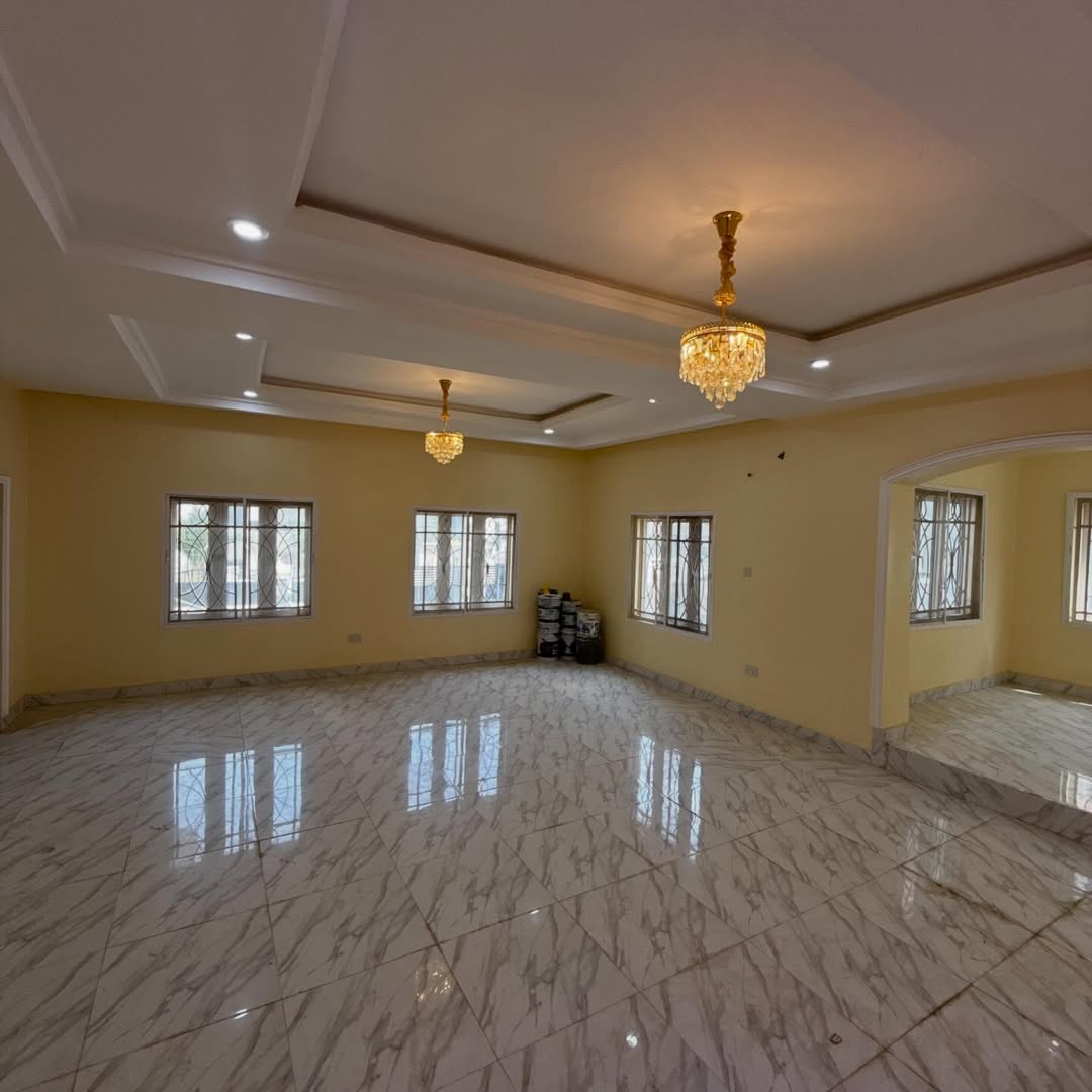 5 bedroom detached duplex with 2BQ for sale in Lifecamp, Abuja
