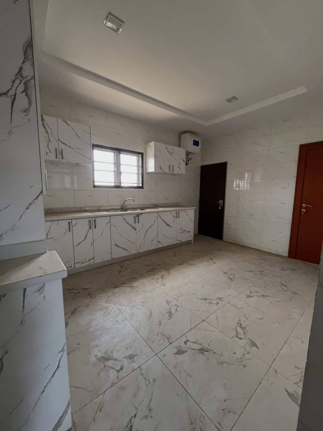 4 bedroom semi-detached duplex for sale in Guzape, Abuja