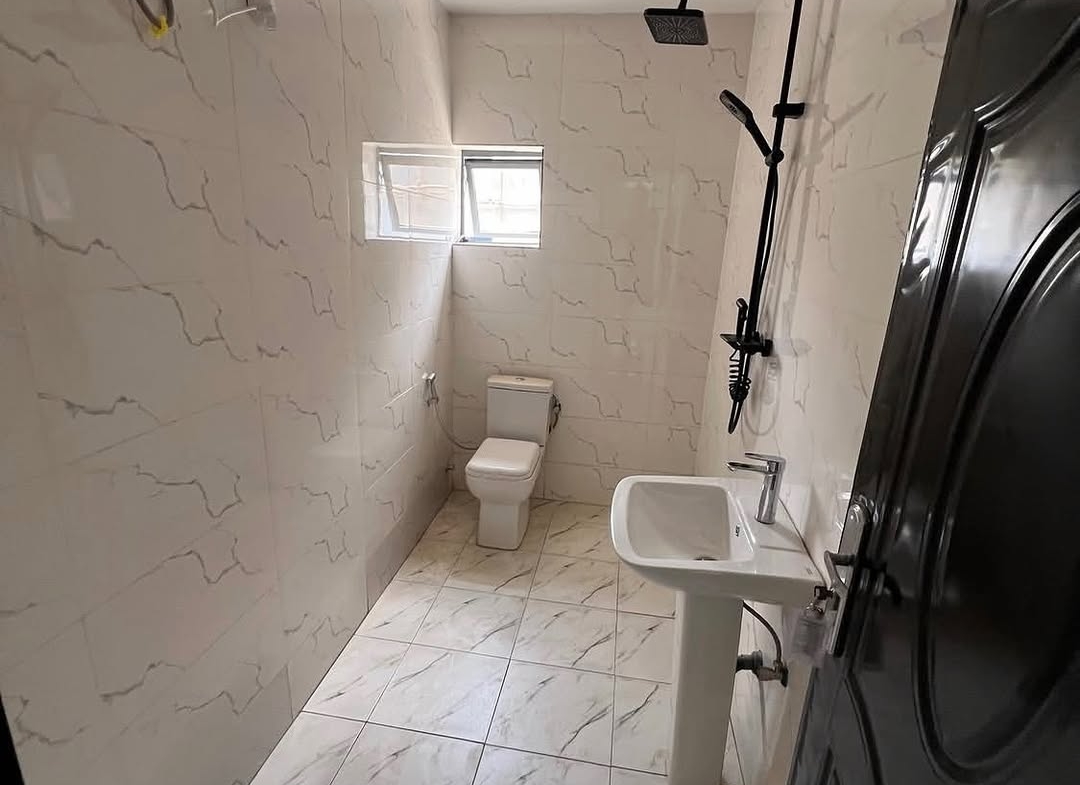 3 bedroom apartment with BQ for sale in Katampe Main, Abuja
