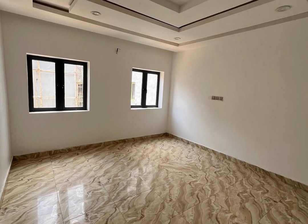 3 bedroom apartment with BQ for sale in Katampe Main, Abuja