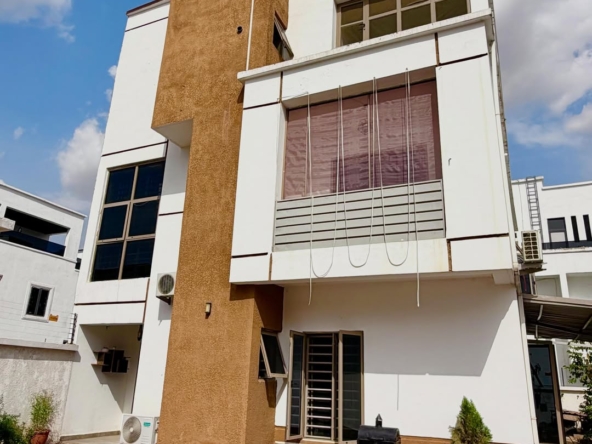 5 bedroom semi-detached duplex for sale in Lifecamp, Abuja