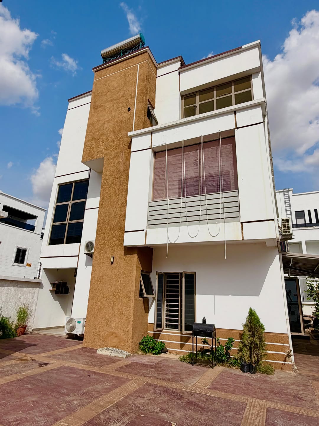 5 bedroom semi-detached duplex for sale in Lifecamp, Abuja