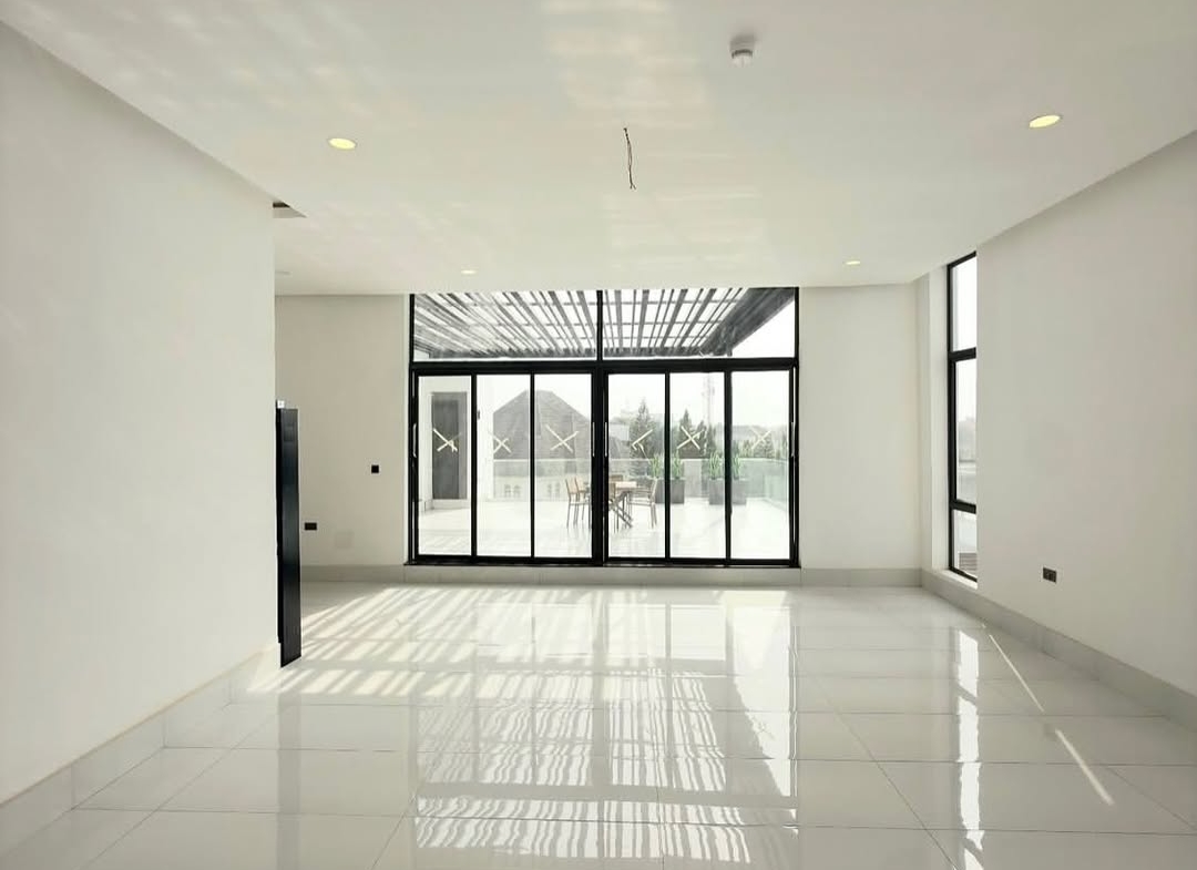 7 bedroom detached duplex with BQ for sale in Asokoro, Abuja