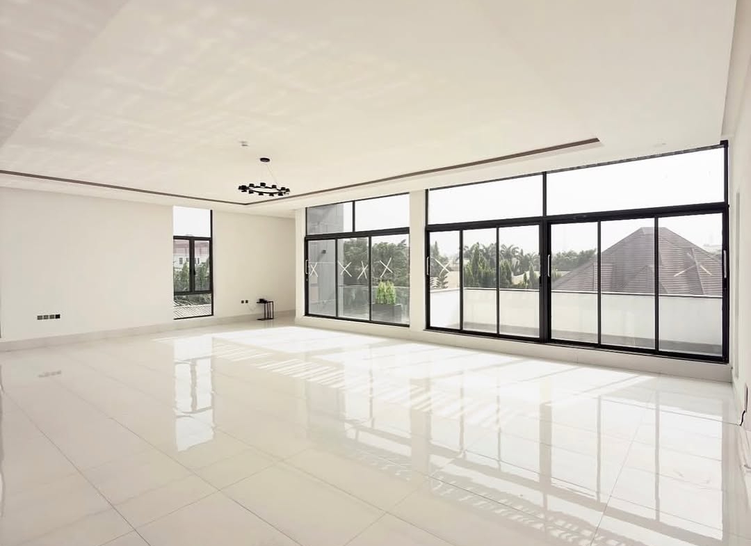 7 bedroom detached duplex with BQ for sale in Asokoro, Abuja
