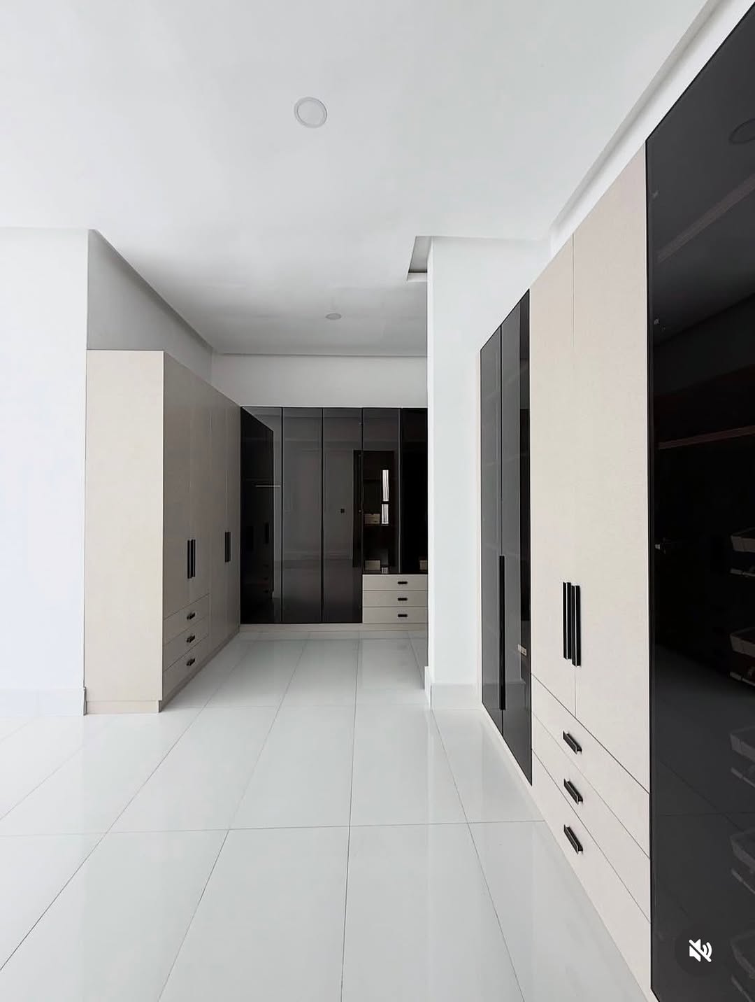7 bedroom detached duplex with BQ for sale in Asokoro, Abuja